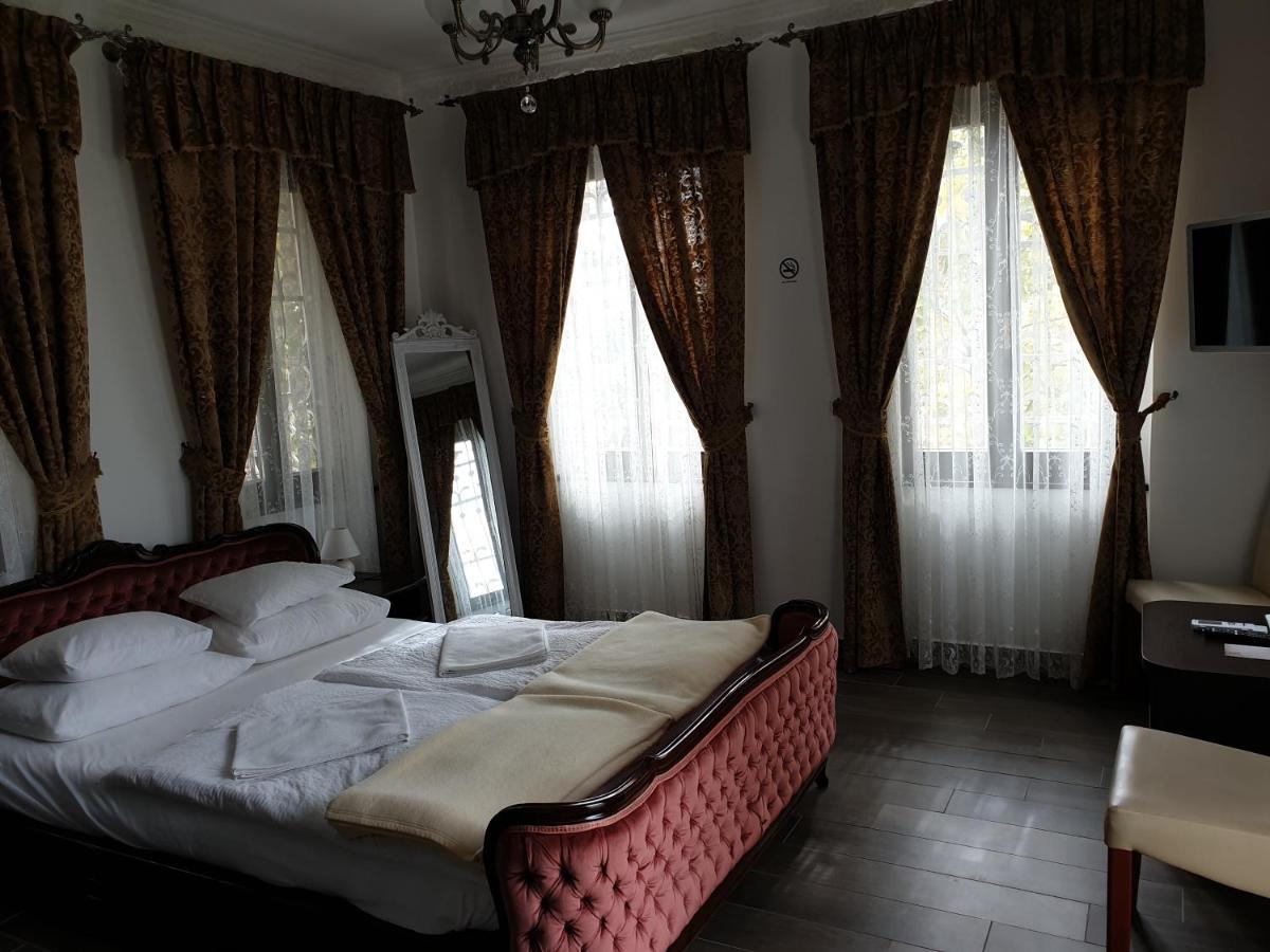 Kastelykert Fogado Hotell Szeged Exteriör bild