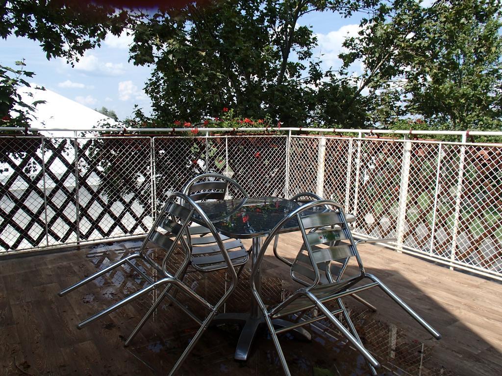 Kastelykert Fogado Hotell Szeged Rum bild