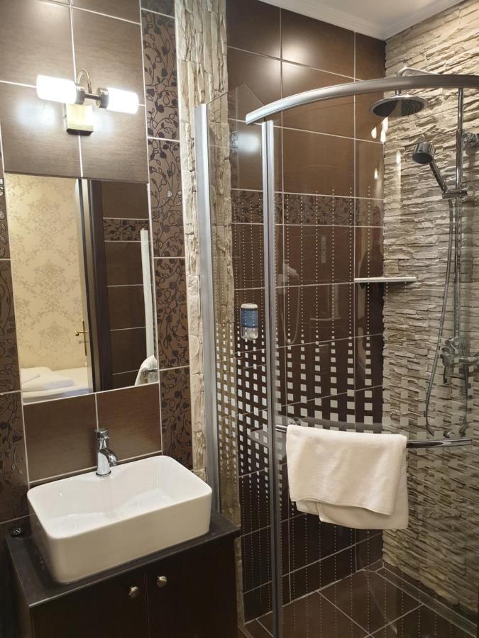 Kastelykert Fogado Hotell Szeged Exteriör bild